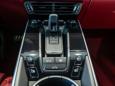 Certified 2024 Porsche 911 Turbo S AWD/4WD image 21