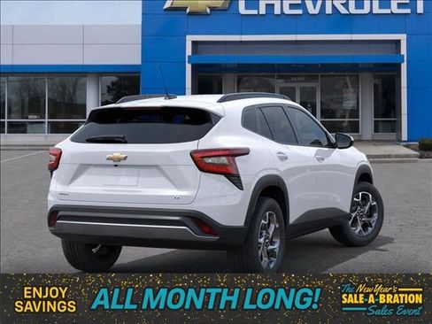 New 2026 Chevrolet Trax LT image 4