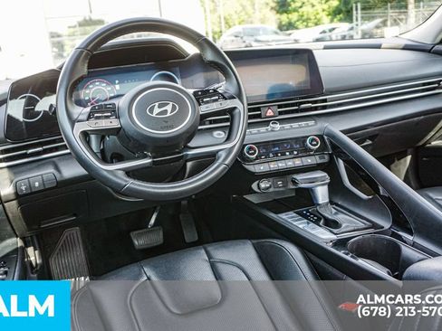 Used 2024 Hyundai Elantra Limited FWD image 27