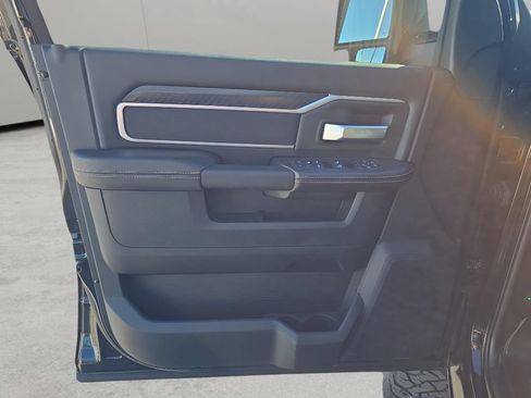 New 2026 RAM 2500 Big Horn AWD/4WD image 9