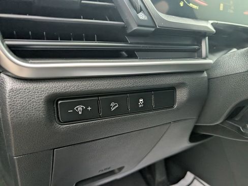 Used 2023 Kia Telluride S w/ S Sunroof Package image 16