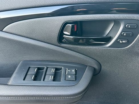 Used 2023 Honda Passport Elite image 11