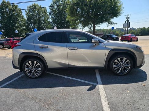 Used 2019 Lexus UX 200 F Sport FWD image 7