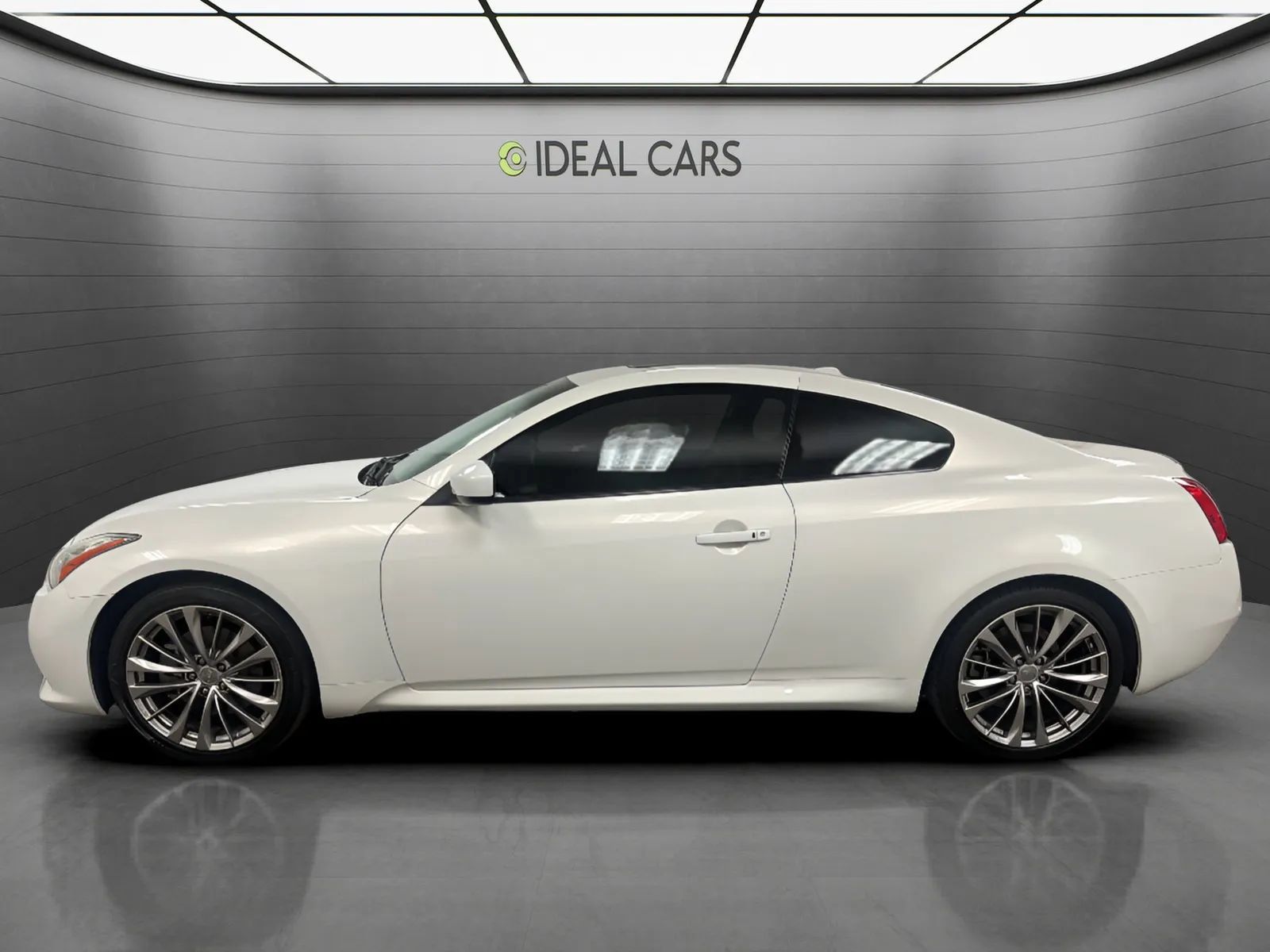 Used 2013 INFINITI G37 Journey w/ Premium Pkg RWD image 8