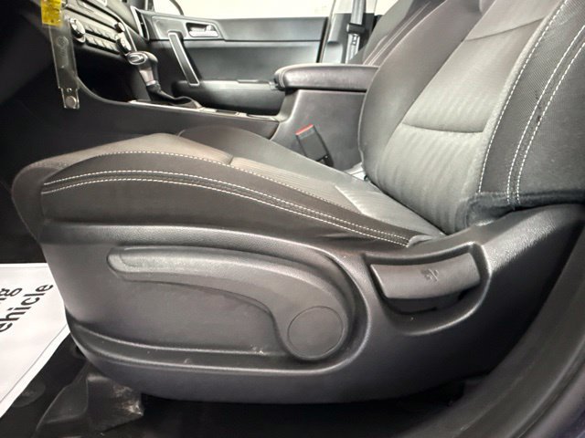 Used 2020 Kia Sportage LX AWD/4WD image 14