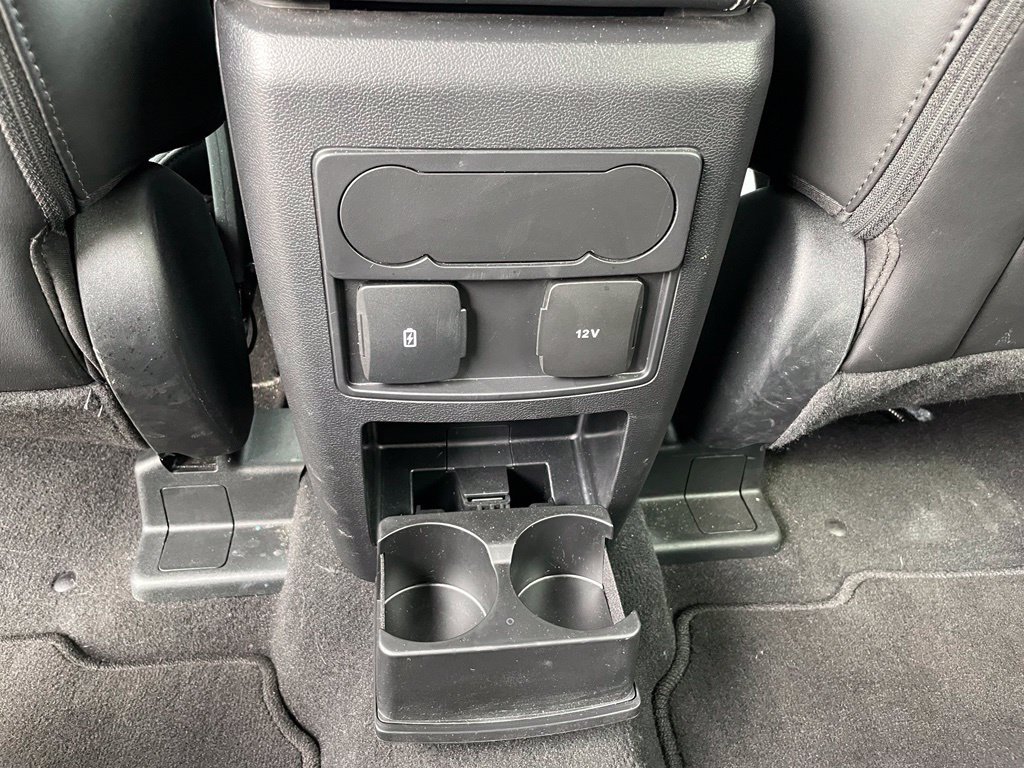 Used 2024 Ford Explorer XLT w/ Equipment Group 202A AWD/4WD image 47