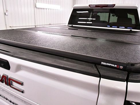 Used 2022 GMC Sierra 3500 Denali image 12