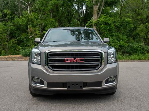 Used 2019 GMC Yukon XL SLT AWD/4WD image 8