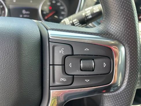 Used 2024 Chevrolet Blazer LT w/ Convenience Package FWD image 19