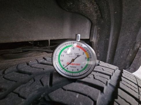 Used 2025 Toyota Tacoma TRD Off-Road image 40