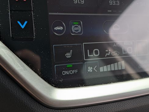 Certified 2025 Subaru Ascent Premium AWD/4WD image 28