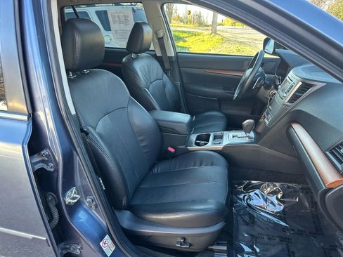 Used 2013 Subaru Outback 3.6R Limited w/ Moonroof Pkg image 21