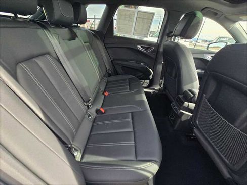 Used 2023 Audi Q4 e-tron Premium Plus w/ Premium Plus image 14