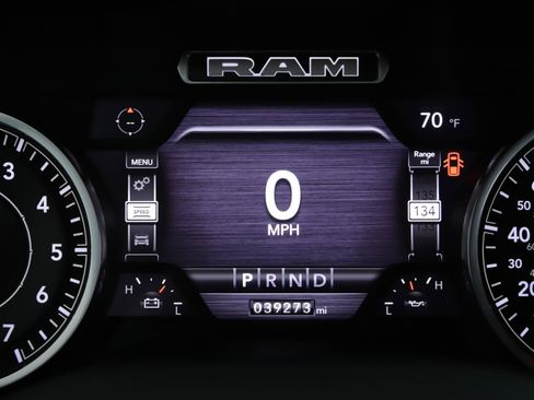 Used 2023 RAM 1500 Laramie AWD/4WD image 11