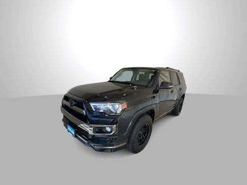 Used 2019 Toyota 4Runner Limited AWD/4WD image 4