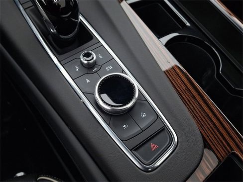 Used 2024 Cadillac Escalade ESV Premium Luxury w/ Performance Package image 26