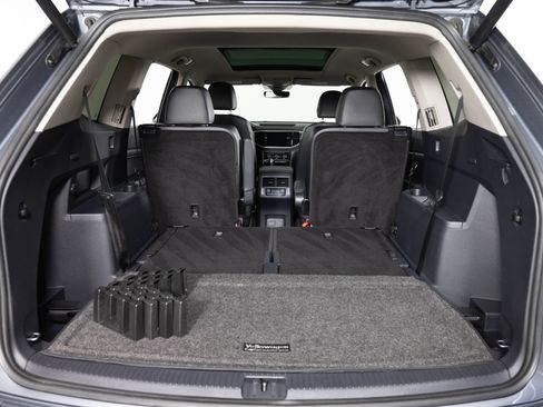 Used 2019 Volkswagen Atlas SEL R-Line AWD/4WD image 24