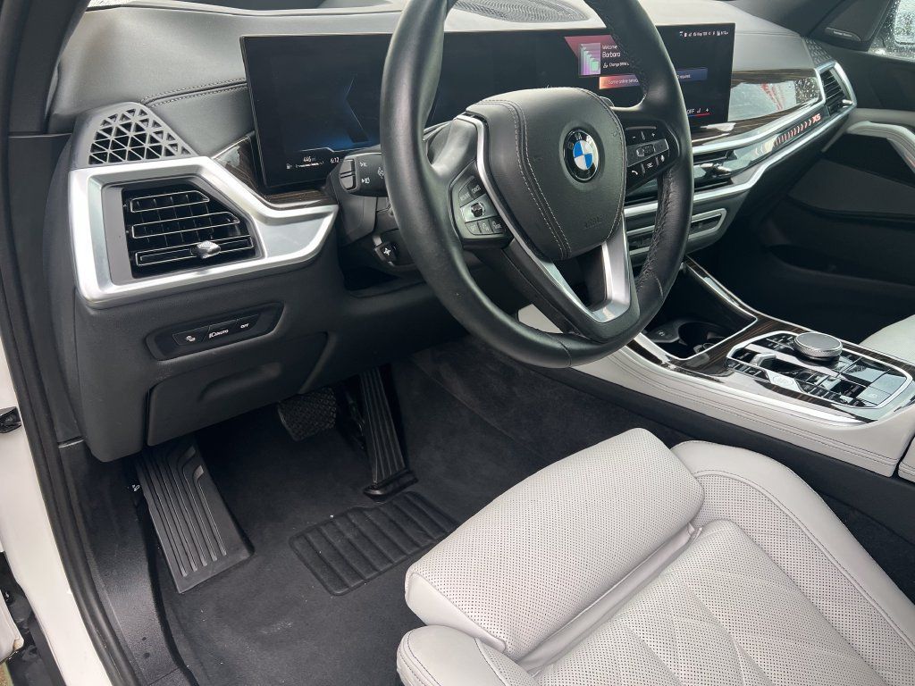 Used 2025 BMW X5 xDrive40i AWD/4WD image 21
