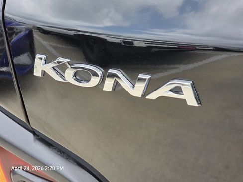 Used 2019 Hyundai Kona SE w/ Cargo Package FWD image 9