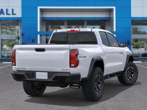New 2026 Chevrolet Colorado ZR2 w/ Technology Package AWD/4WD image 4