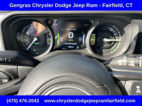 Used 2024 Jeep Wrangler Unlimited AWD/4WD image 37