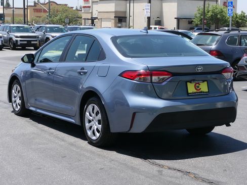 Used 2023 Toyota Corolla LE FWD image 6