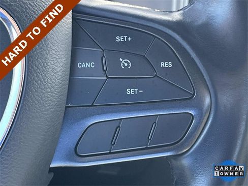 Used 2023 Dodge Charger SXT image 38