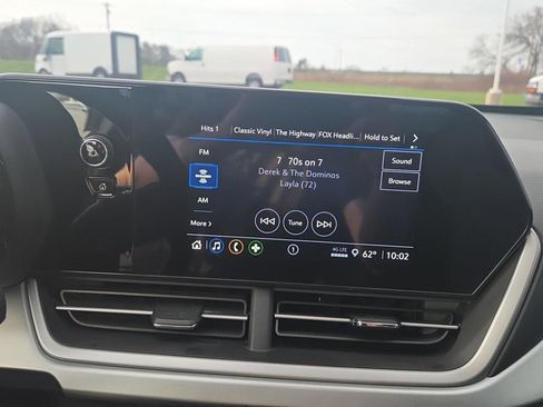 Used 2024 Chevrolet Trax RS w/ Driver Confidence Package image 22