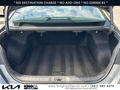 Used 2025 Nissan Altima 2.5 SV FWD image 18