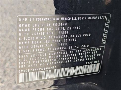 Used 2023 Volkswagen Tiguan SE R-Line image 26