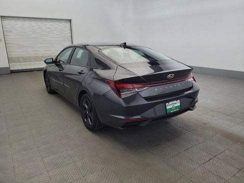 Used 2022 Hyundai Elantra SEL w/ Cargo Package FWD image 5