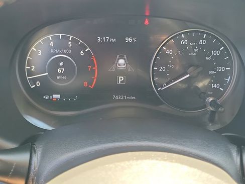Used 2022 Nissan Kicks SR FWD image 7