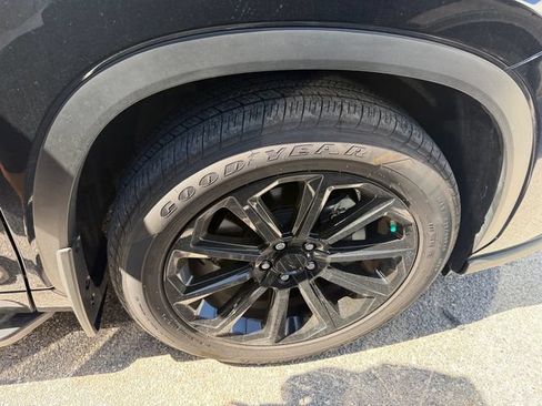 Certified 2026 Toyota Highlander Limited AWD/4WD image 16