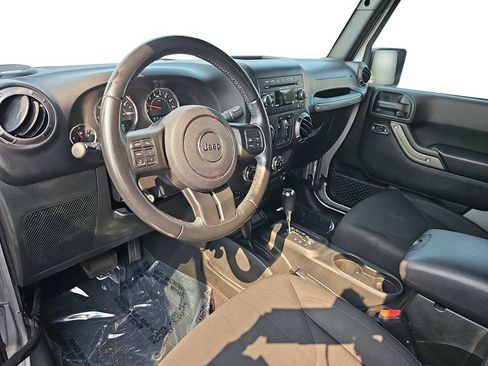 Used 2018 Jeep Wrangler Unlimited Sport S AWD/4WD image 16