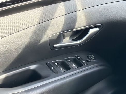 Used 2023 Hyundai Tucson SEL w/ Cargo Package image 17