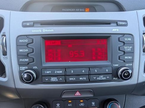 Used 2015 Kia Sportage LX image 16