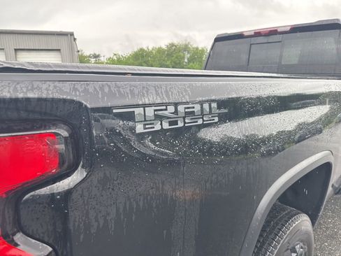Used 2025 Chevrolet Silverado 2500 LTZ w/ Trail Boss Package AWD/4WD image 7