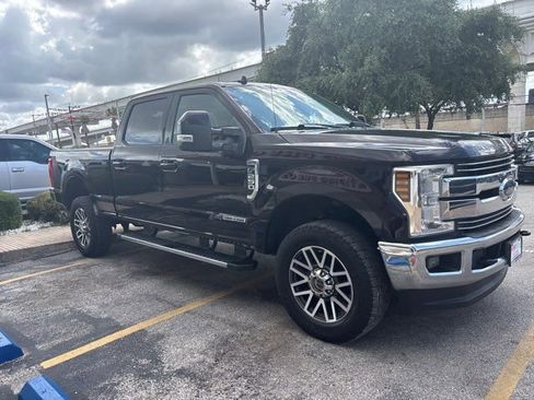 Used 2019 Ford F250 Lariat w/ Lariat Ultimate Package AWD/4WD image 6