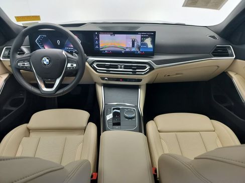 Used 2024 BMW 330i Sedan w/ Premium Package RWD image 9