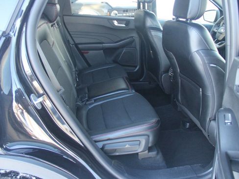 Certified 2025 Ford Escape ST-Line Select image 12