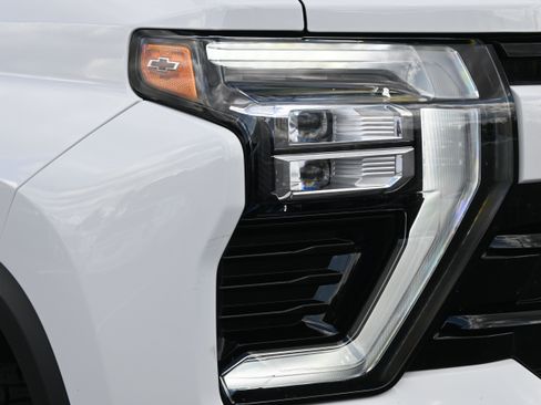 Used 2024 Chevrolet Silverado 2500 LTZ w/ LTZ Plus Package image 13