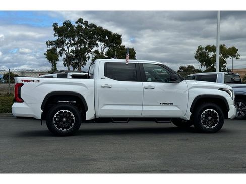 New 2026 Toyota Tundra SR5 AWD/4WD image 3