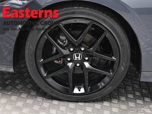 Used 2023 Honda Civic Sport image 32