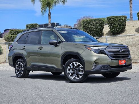 New 2026 Subaru Forester Premium AWD/4WD image 3