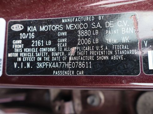 Used 2017 Kia Forte LX image 4