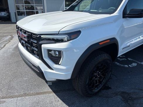 New 2026 GMC Canyon Elevation RWD image 8