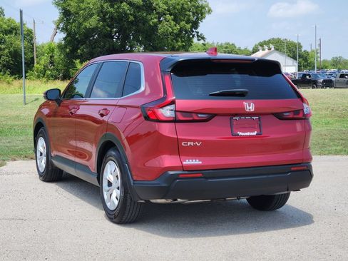 Used 2024 Honda CR-V LX image 5
