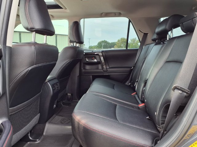 Used 2024 Toyota 4Runner TRD Off-Road Premium w/ Moonroof Package AWD/4WD image 16
