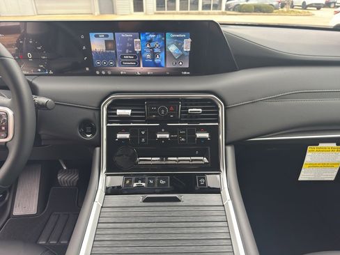 New 2026 Nissan Armada SV image 17