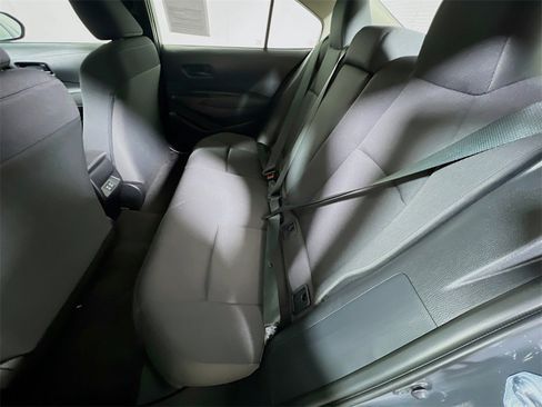 Used 2025 Toyota Corolla LE image 22